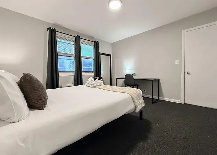 Cozy 1br Near Dining & Shops - Kimball C2 *